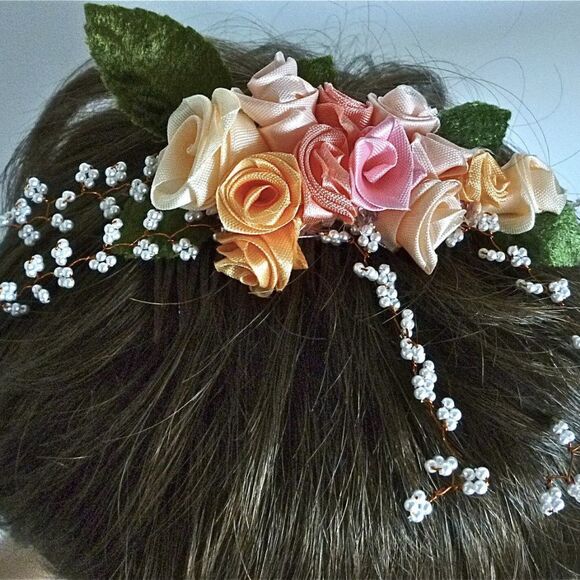 VTG Silk pastel colors Rose Peach and Pearl Facinator-artisan made-bridal-party - Picture 4 of 4